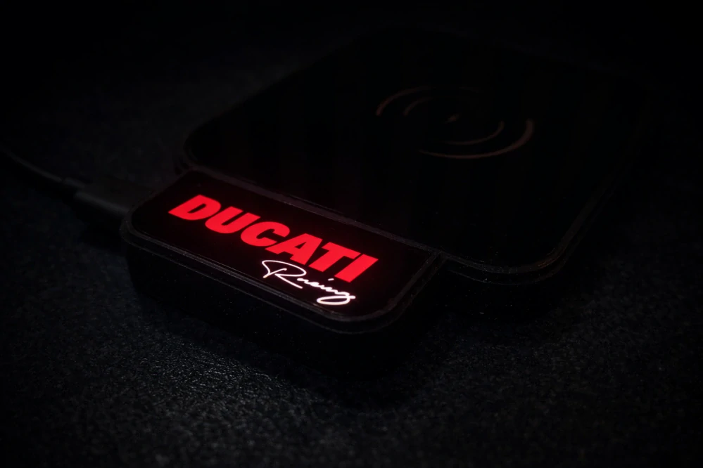 Qi 15w nabíječka granit black